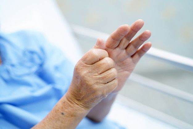 Điều Trị Viêm Khớp Dạng Thấp