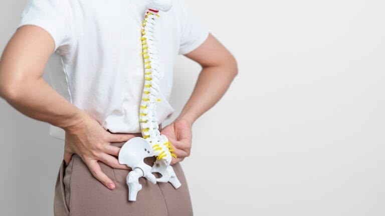 Điều Trị Cong Vẹo Cột Sống Uy Tín Tại Hà Nội
